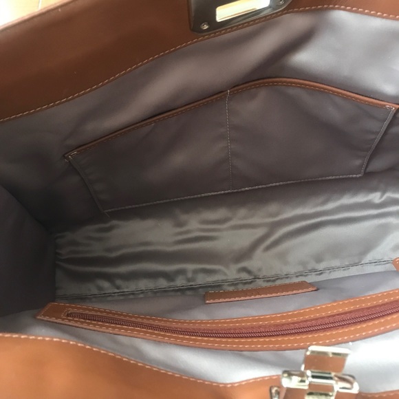 Brand New Cole Haan Leather Purse. Large size and classic style, elegant! - Picture 5 of 7